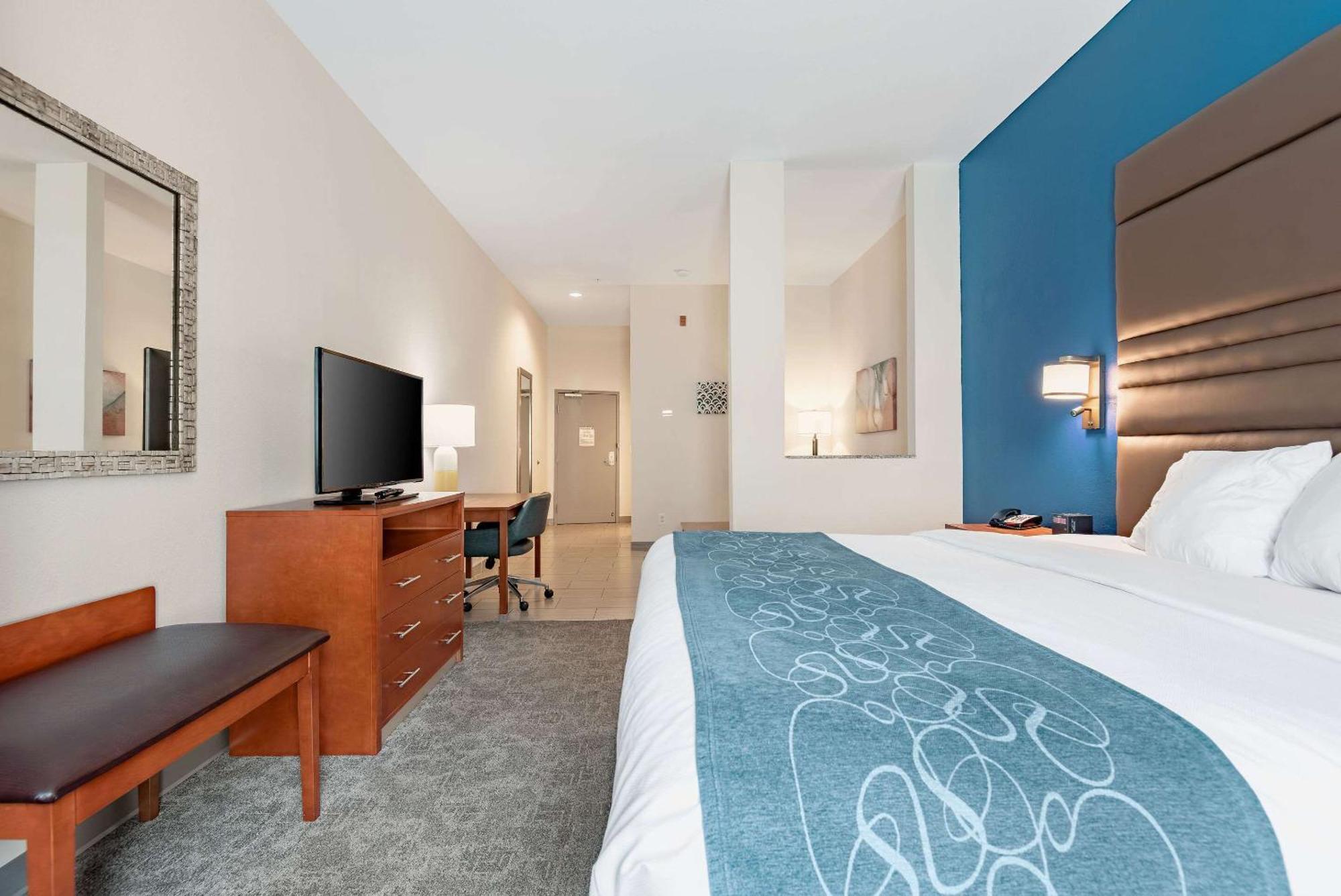 Comfort Suites Denham Springs Esterno foto