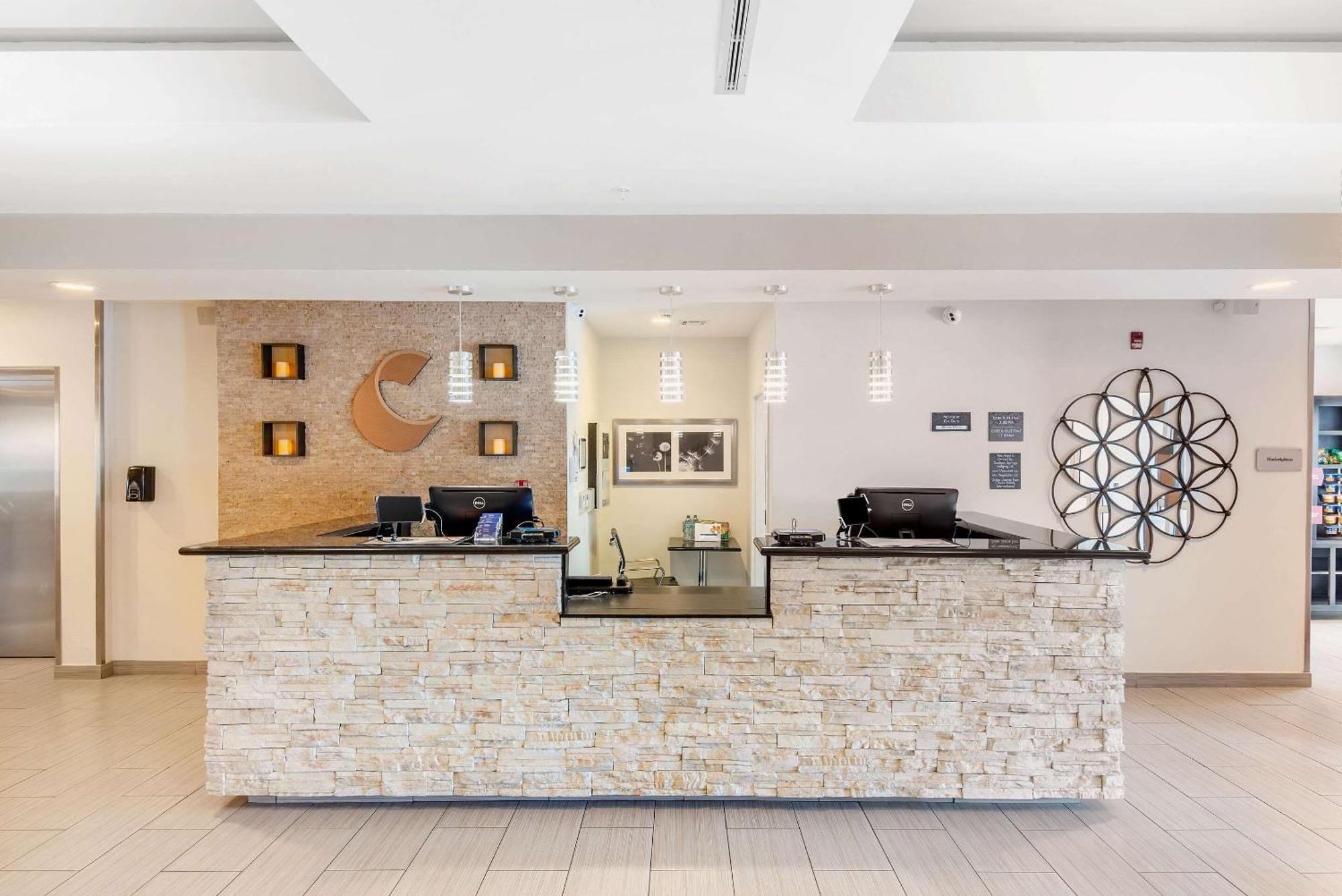 Comfort Suites Denham Springs Esterno foto