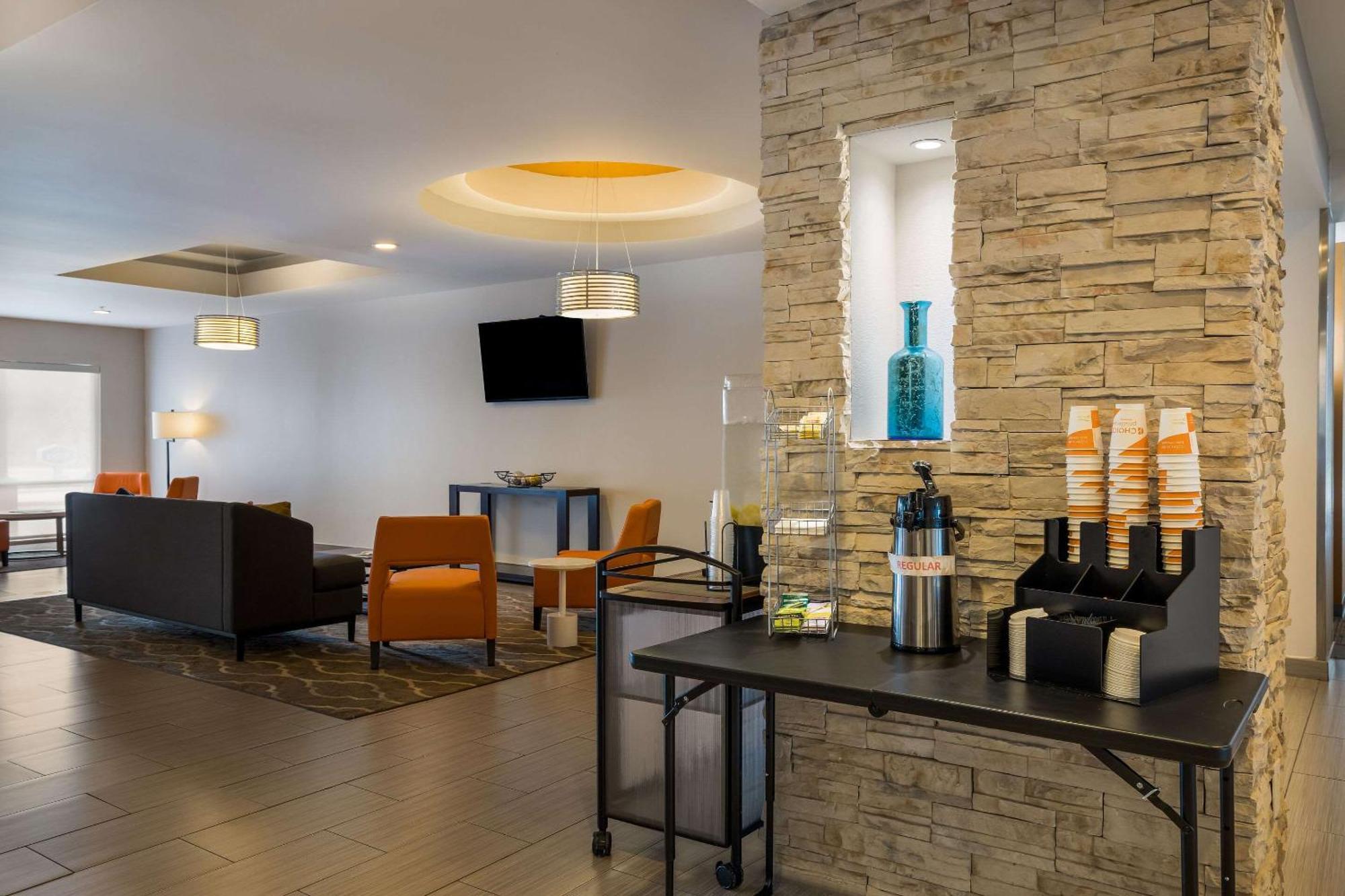 Comfort Suites Denham Springs Esterno foto